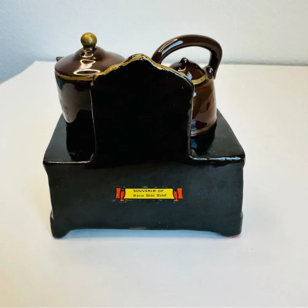 VTG Artmark Brown Gold‎ Coffee Tea Salt Pepper Shakers On Oven Base